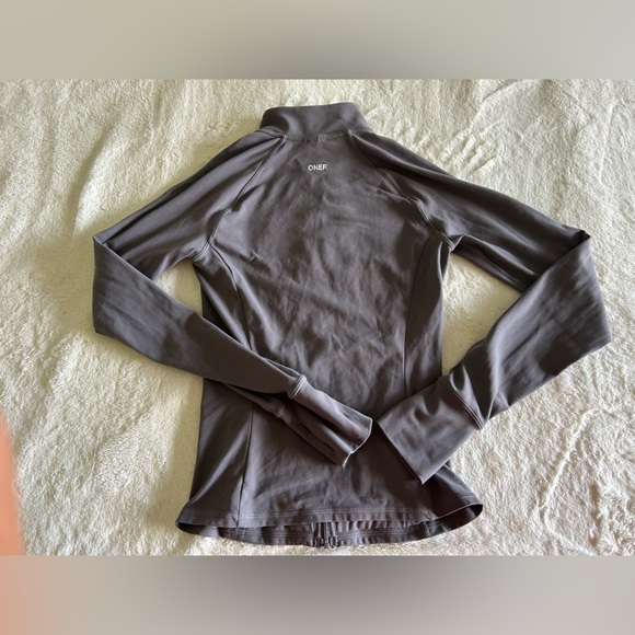 Oner Active Ash Grey Soft Motion Jacket Size Small - Picture 2 of 2